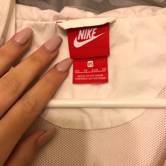 Nike windbreaker - Picture 2 of 3